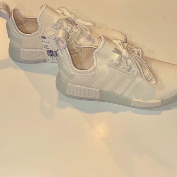 Adidas NMD_R1 - Picture 6 of 14